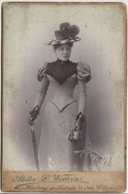 historische Mode Fotos 1890er Jahre s-Form Korsett